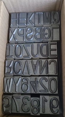 Letras con prefijos de acero